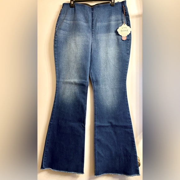 Knox Rose Jeans Women's XL Blue Pull-On Flared Frayed Hem Flare High Waist - Picture 2 of 9